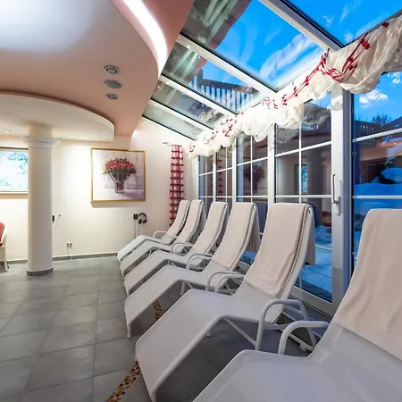 Der Alpenhof מלון