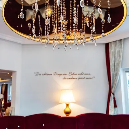 Der Alpenhof ホテル 3*