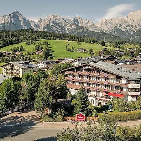 Der Alpenhof Hotel 3*