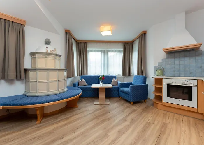 Hotel Der Alpenhof 3*