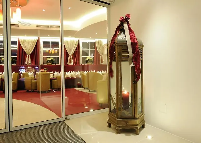 Hotel Der Alpenhof 3*